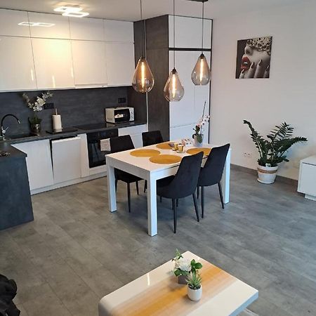 Apartament Sloneczny Jelenia Góra Exterior foto